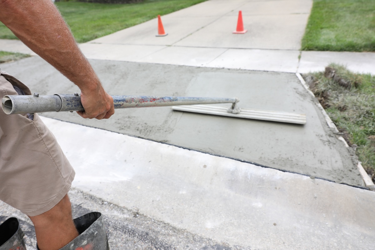 concrete driveway replacement