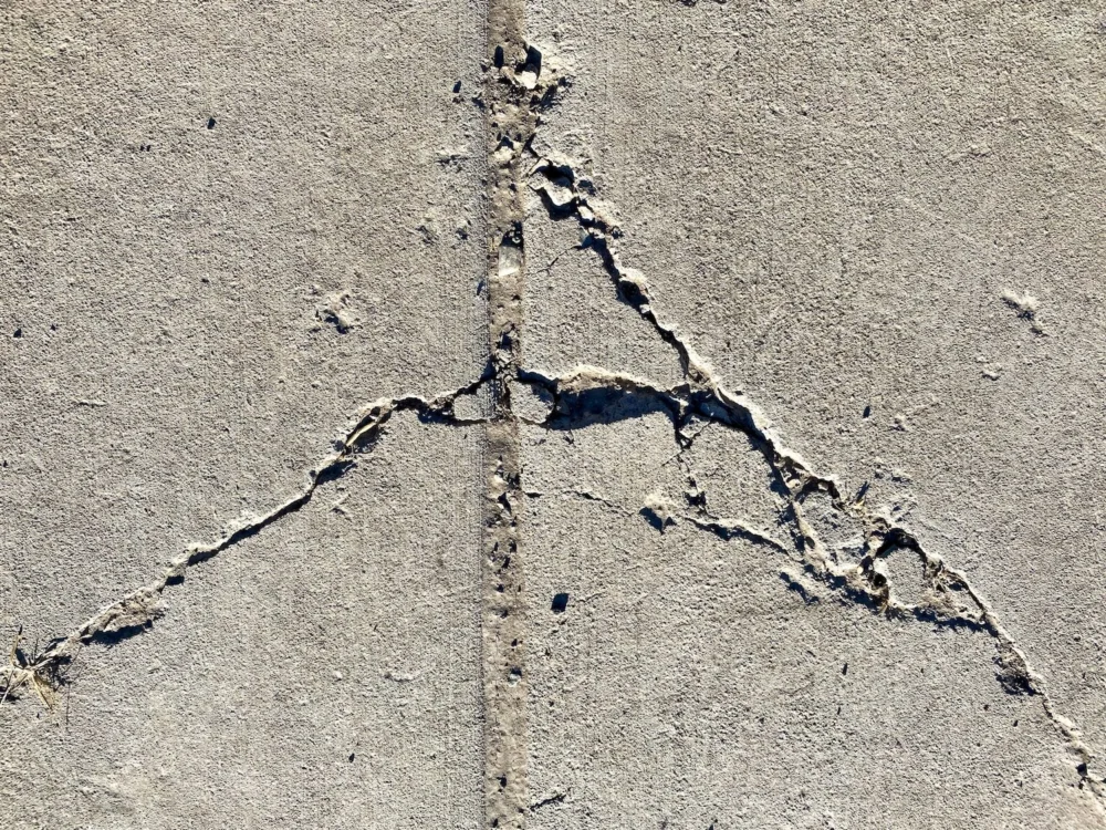 concrete driveway cracking